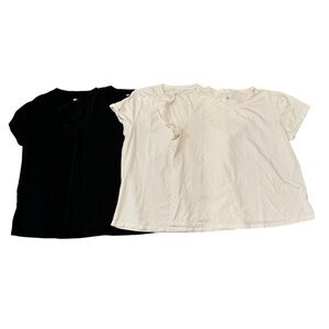 GAP Maternity Crewneck T-shirt Bundle